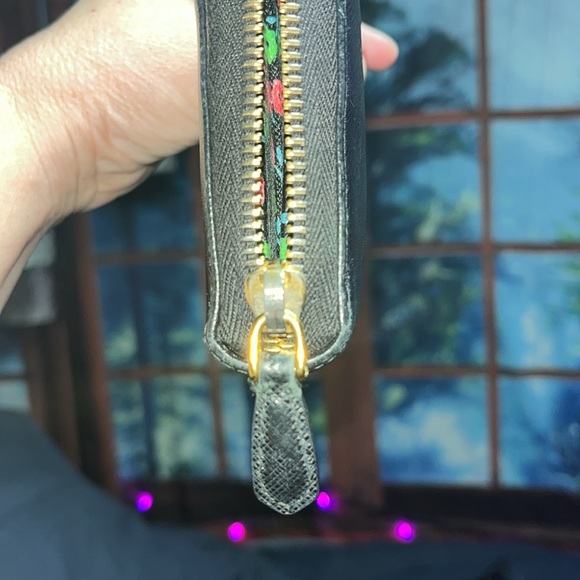 # 610-Prada safiano black leather wallet with blooming 🌺 card inserts.no defects - Picture 11 of 13